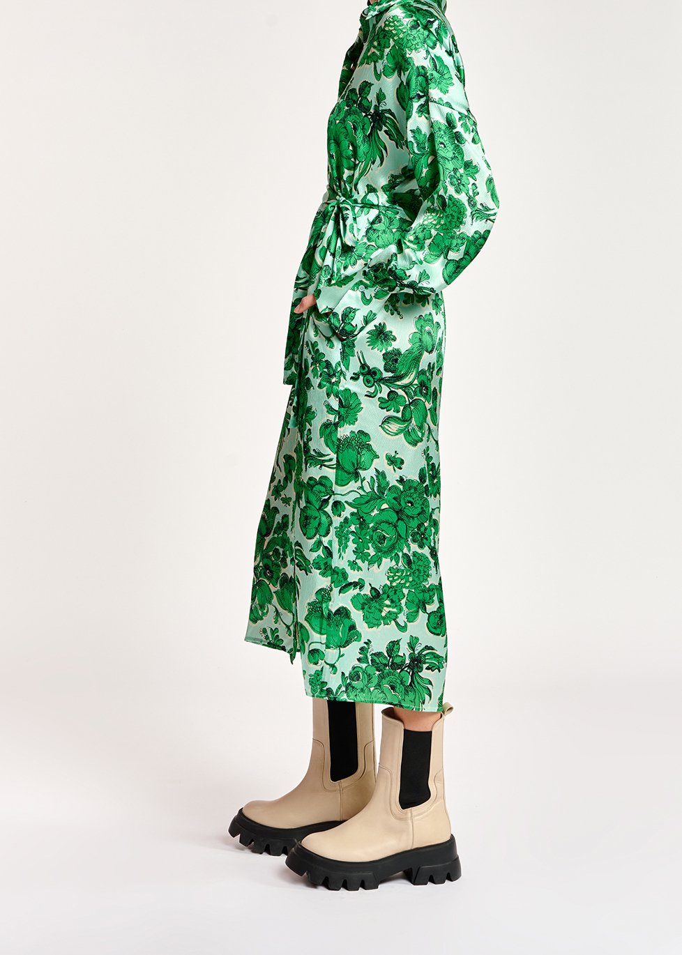 Robe chemise en soie bleue et verte fleurie RE—SSENTIEL seconde main photo 5