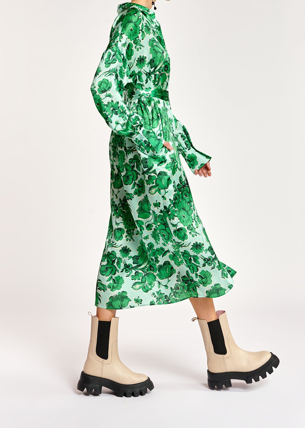 Robe chemise en soie bleue et verte fleurie RE—SSENTIEL seconde main photo 6