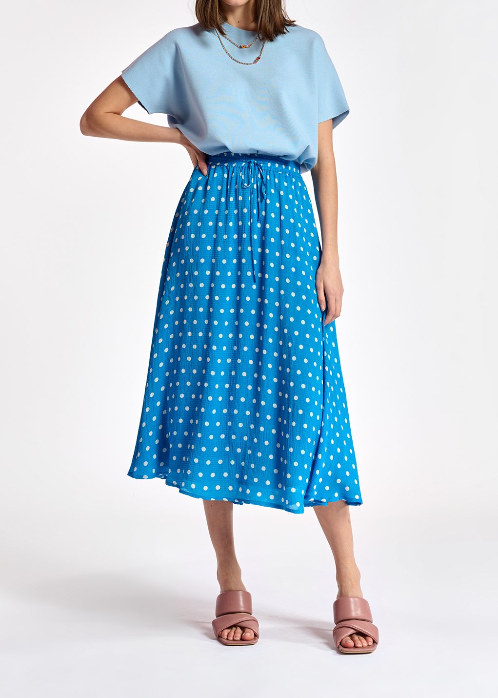Jupe midi bleue à  pois blancs RE—SSENTIEL seconde main photo 5