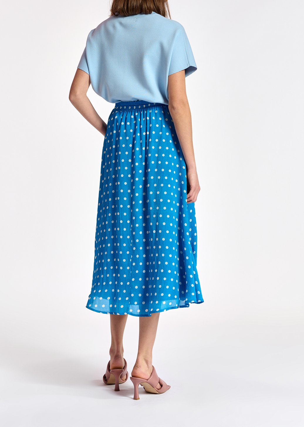 Jupe midi bleue à  pois blancs RE—SSENTIEL seconde main photo 7