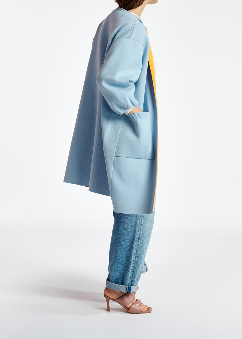 Manteau oversize en tricot bleu clair RE—SSENTIEL seconde main photo 4
