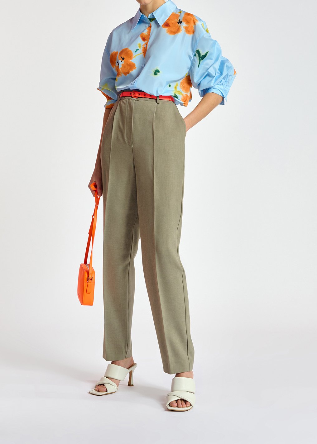 Kaki broek met toelopende pijpen RE—SSENTIEL tweedehands photo 5