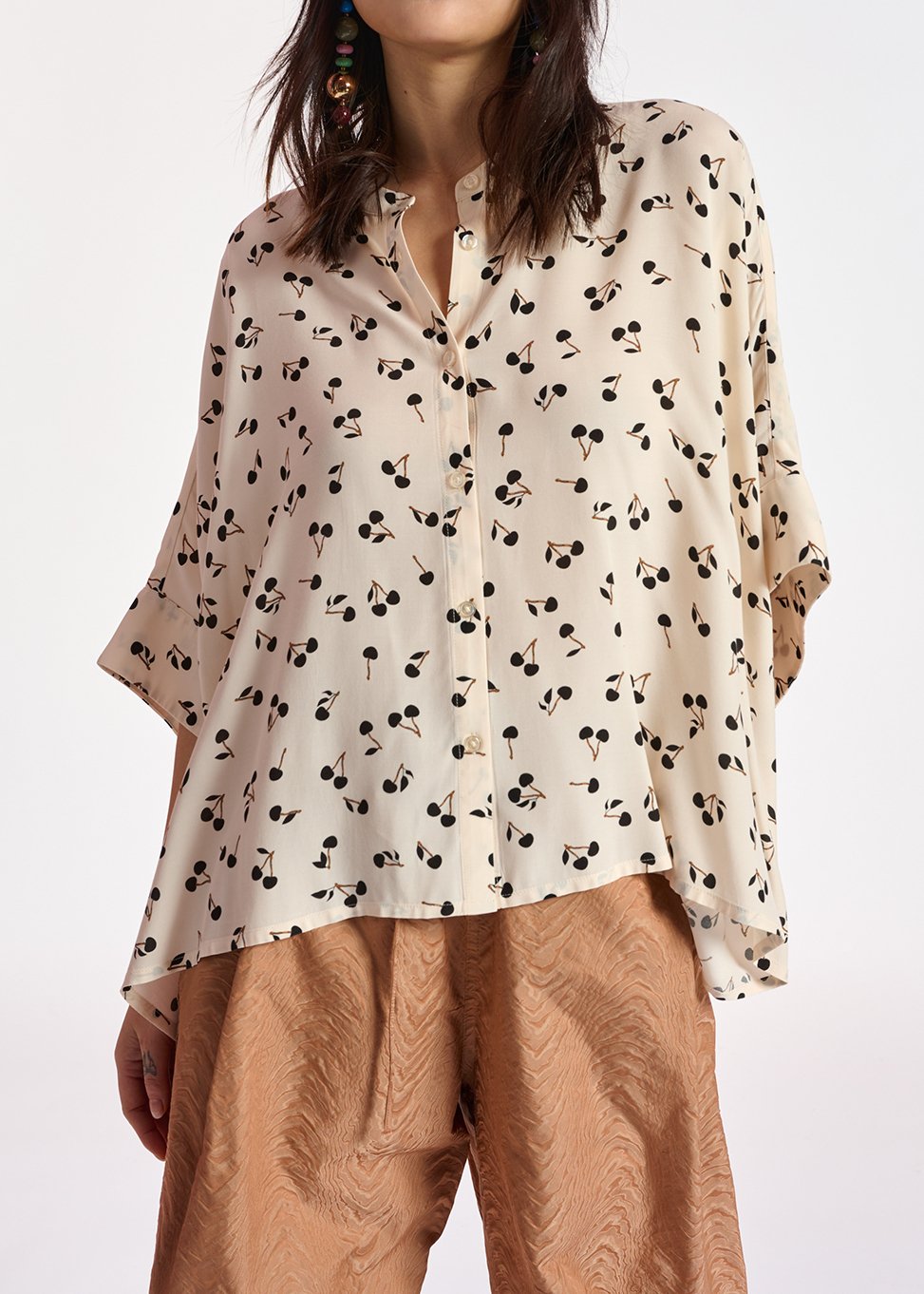 Top oversize cerises blanc cassé et noir RE—SSENTIEL seconde main photo 3