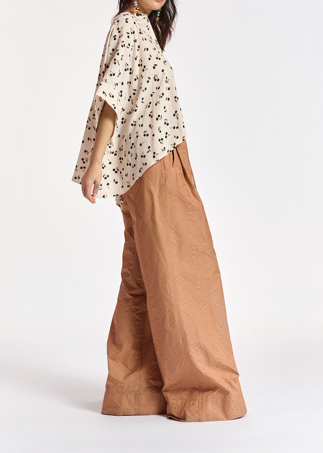 Top oversize cerises blanc cassé et noir RE—SSENTIEL seconde main photo 8