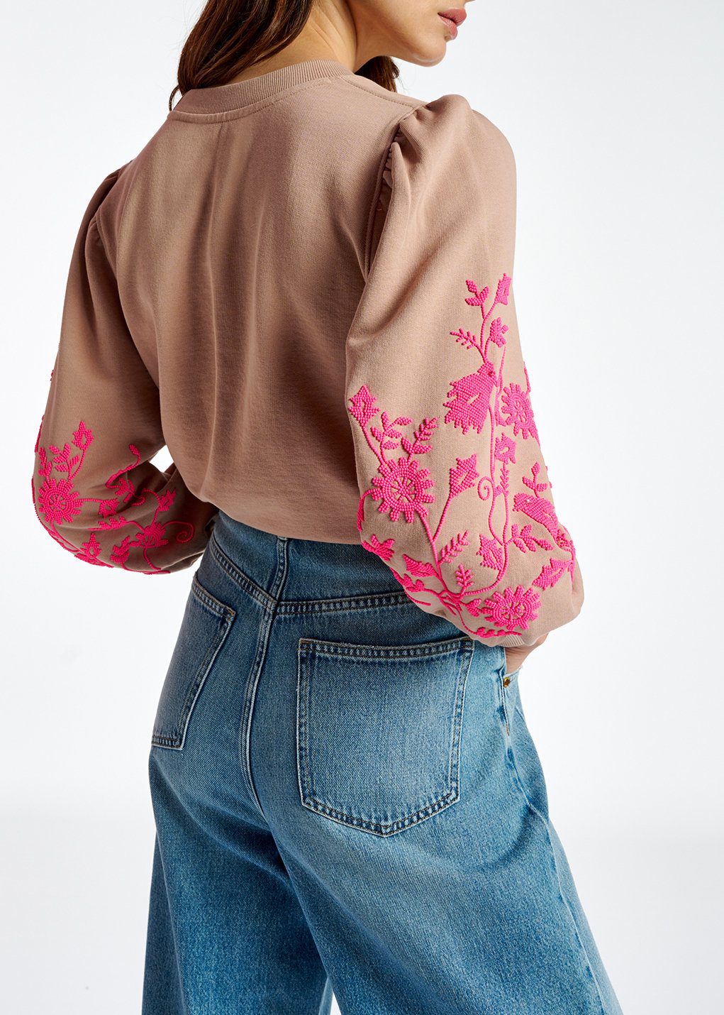 Sweatshirt rose vintage avec broderies roses RE—SSENTIEL seconde main photo 3
