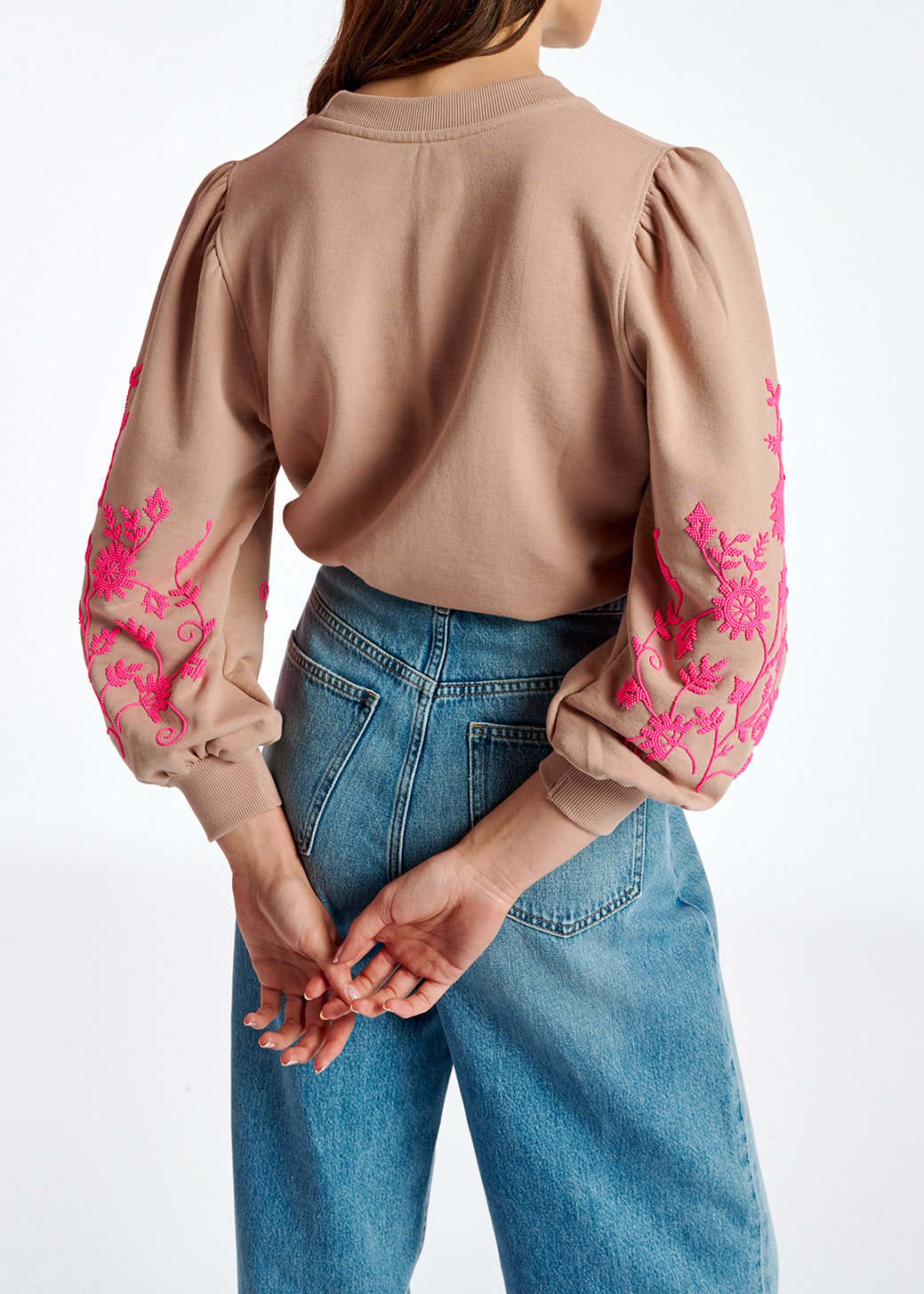 Sweatshirt rose vintage avec broderies roses RE—SSENTIEL seconde main photo 6