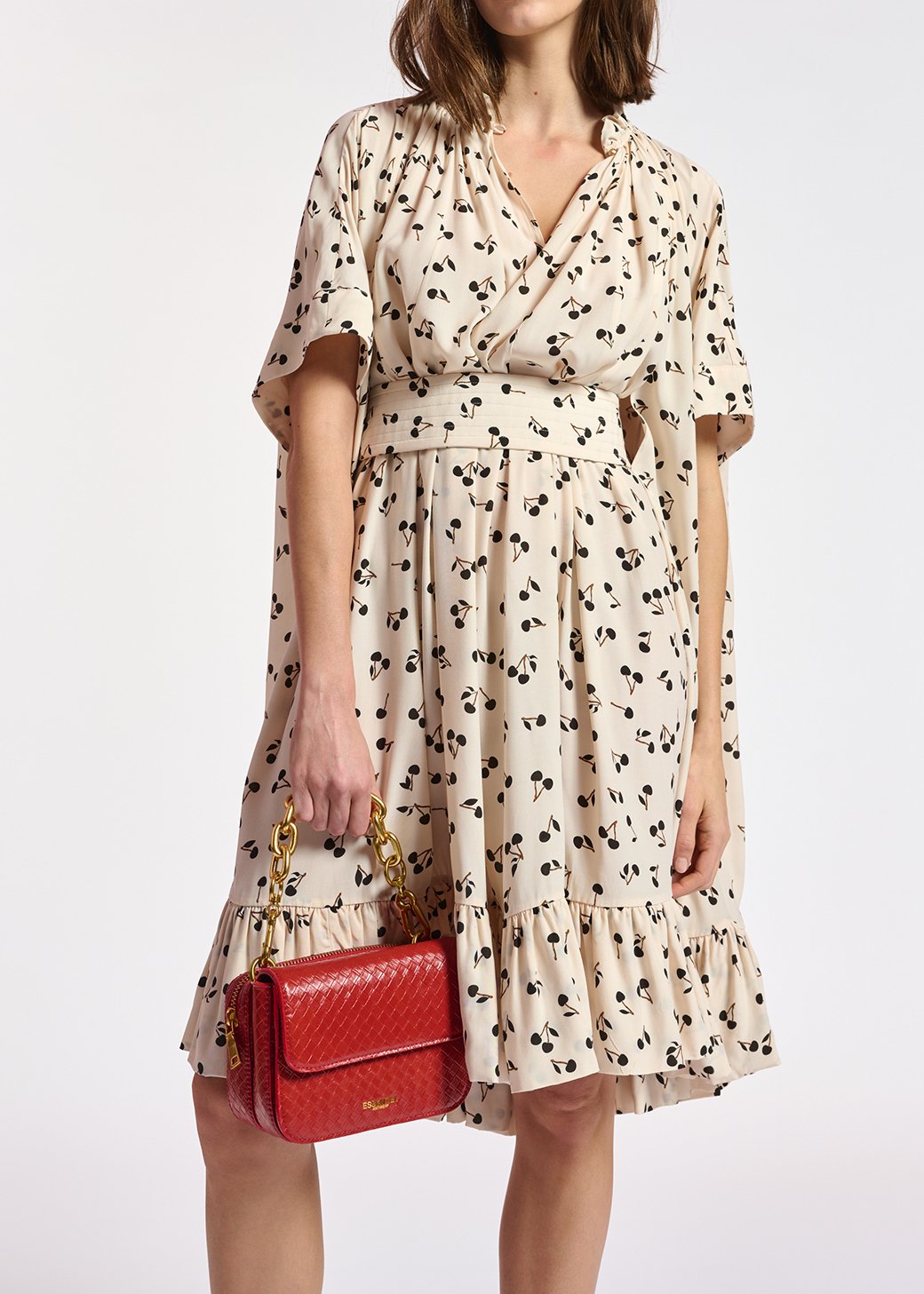 Robe blanc cassé oversize à  cerises RE—SSENTIEL seconde main photo 5