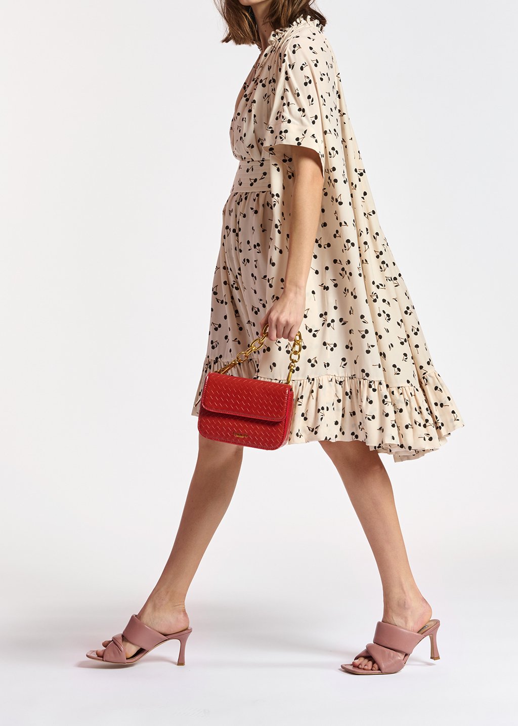 Robe blanc cassé oversize à  cerises RE—SSENTIEL seconde main photo 6