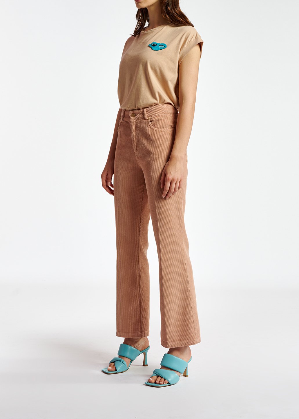 Vintage roze fluwelen broek met uitlopende pijpen RE—SSENTIEL tweedehands photo 5