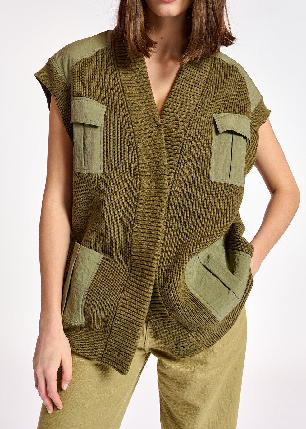 Khaki sleeveless utility-inspired cardigan RE—SSENTIEL second-hand photo 6