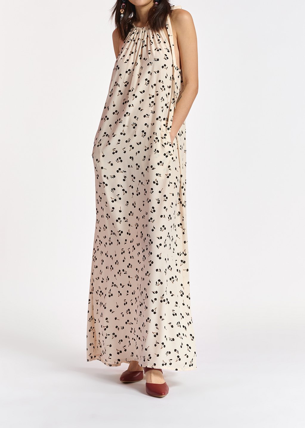Off-white halter neck maxi dress with cherry print RE—SSENTIEL second-hand photo 7