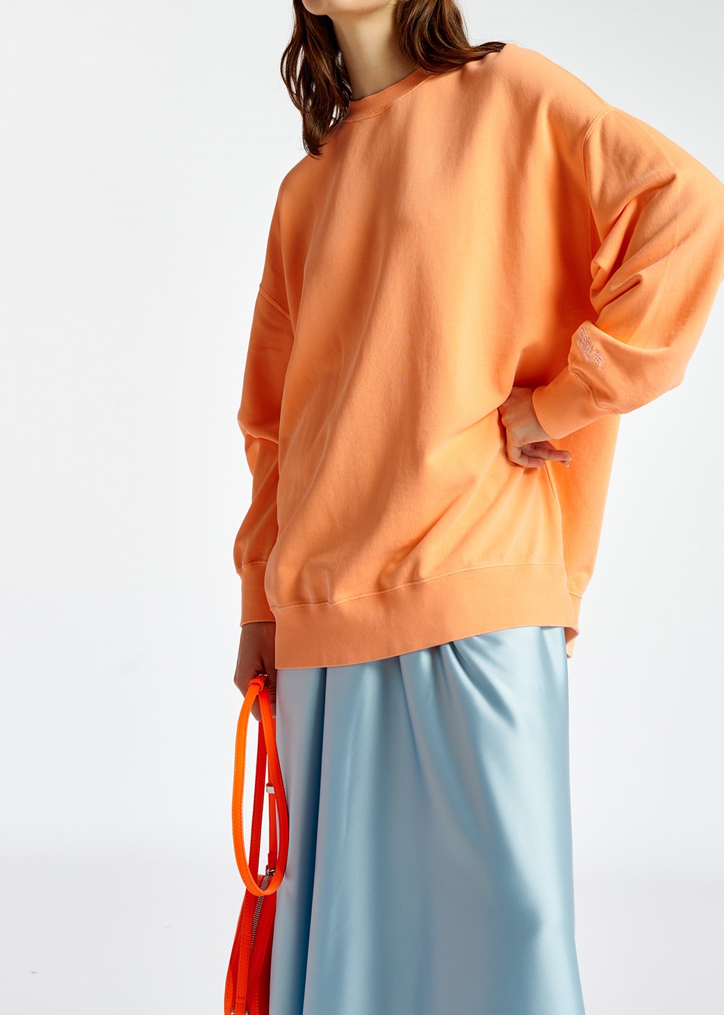 Sweatshirt oversize orange fluo RE—SSENTIEL seconde main photo 7