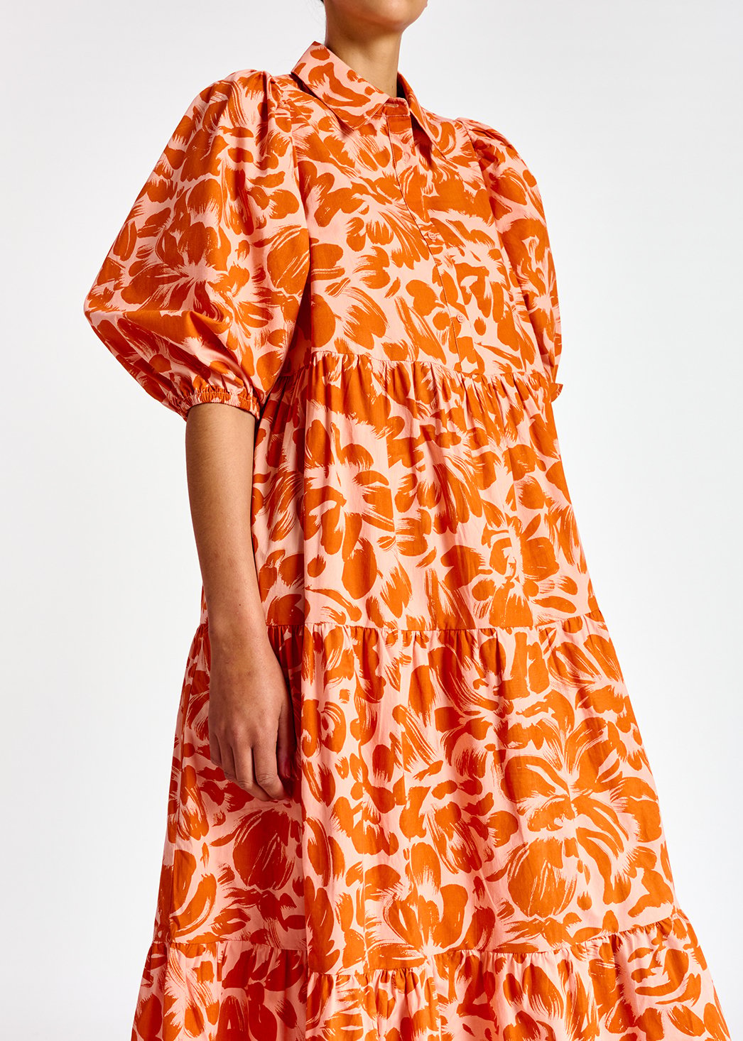 Maxi robe à  imprimé fleuri rose clair et orange RE—SSENTIEL seconde main photo 5