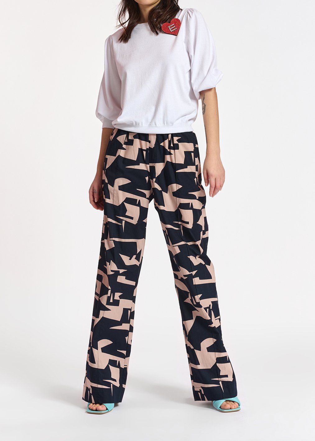 Beige cotton pants with dark blue graphic print RE—SSENTIEL second-hand photo 3