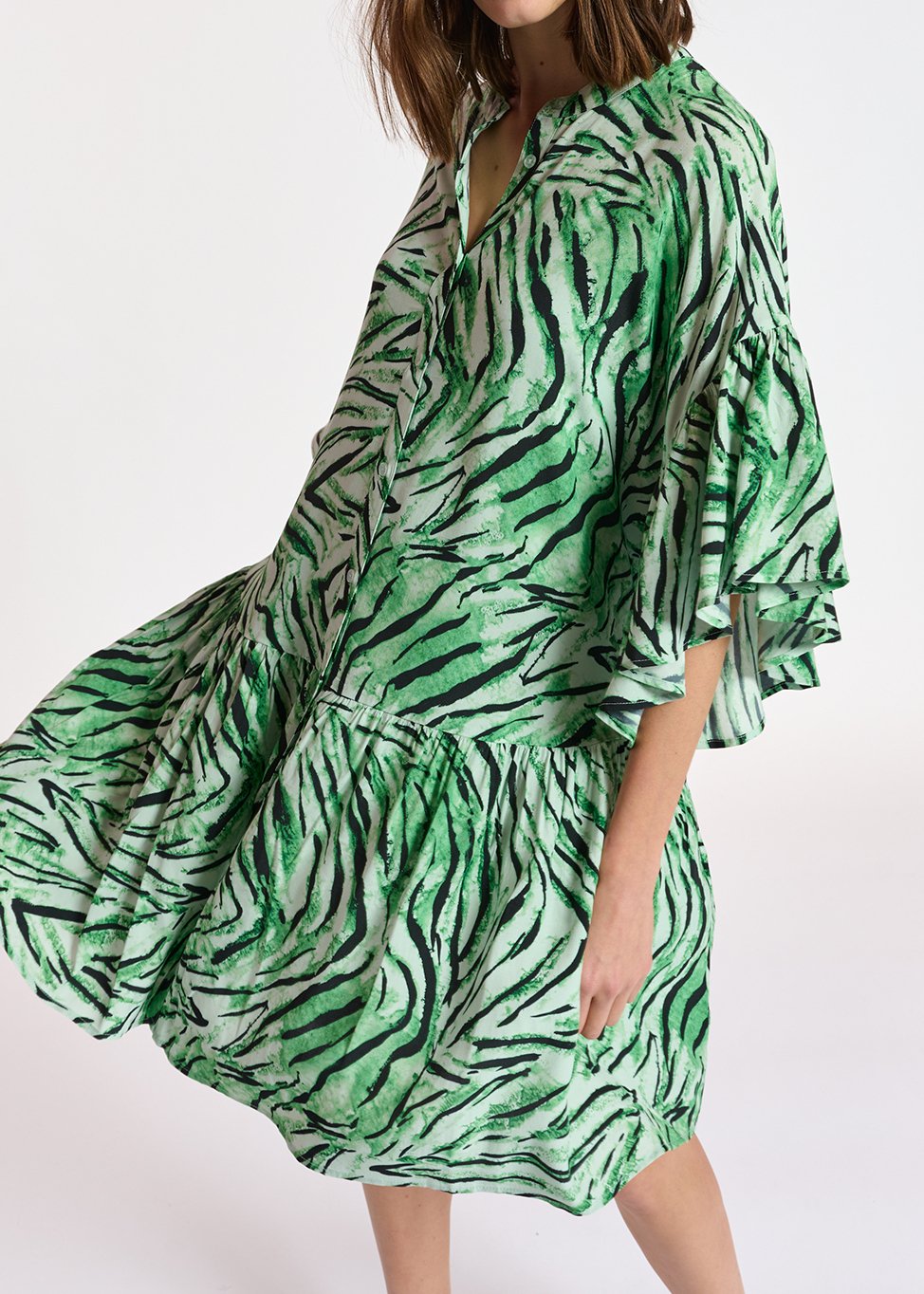 Mini robe vert menthe à  imprimé tigre RE—SSENTIEL seconde main photo 6