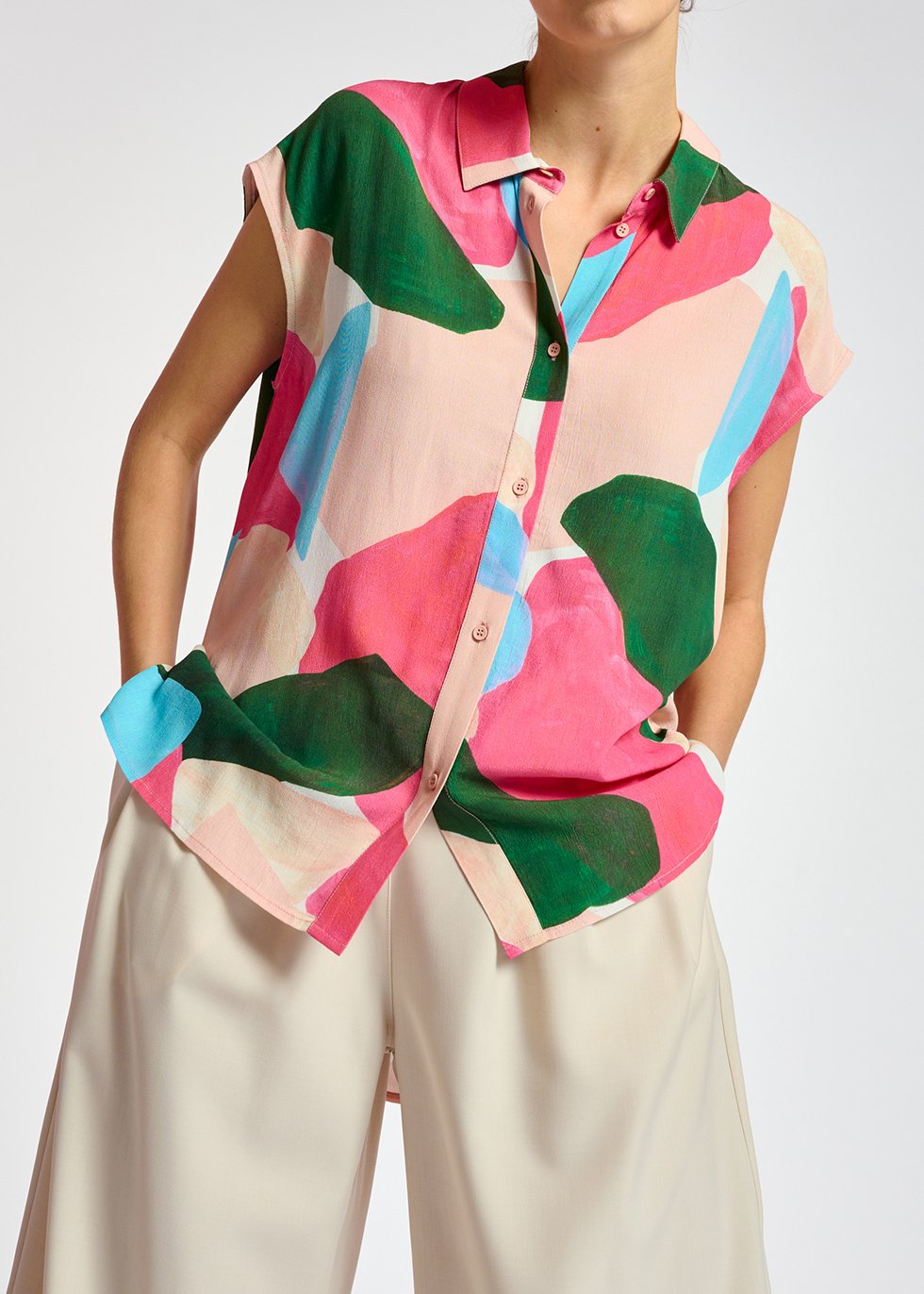 Multicolor sleeveless shirt with graphic print RE—SSENTIEL second-hand photo 4