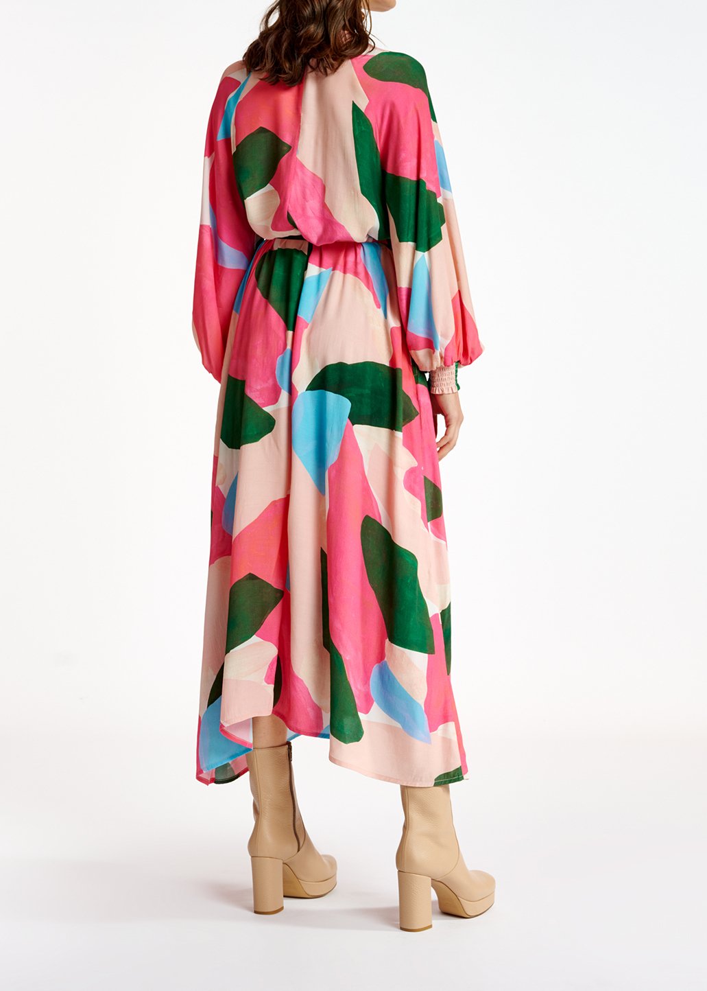 Lichtroze, roze en blauwe maxi-jurk met grafische print RE—SSENTIEL tweedehands photo 5