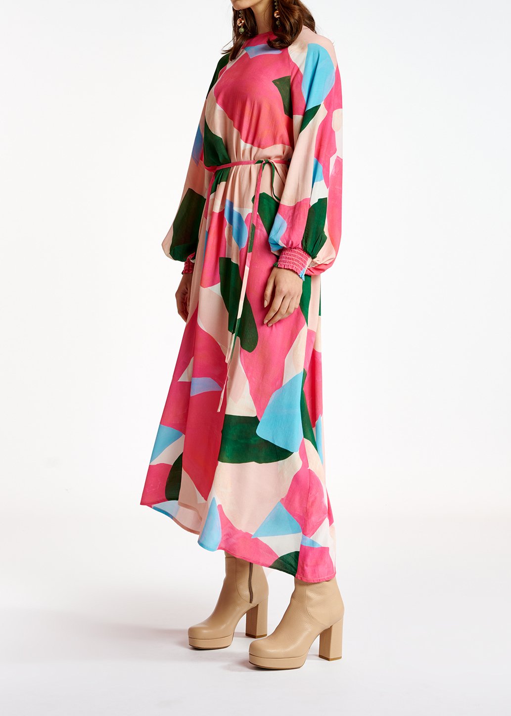 Lichtroze, roze en blauwe maxi-jurk met grafische print RE—SSENTIEL tweedehands photo 7