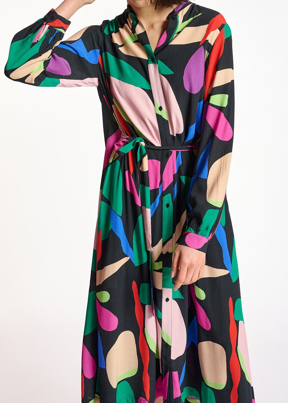 Robe chemise noire à  imprimé graphique RE—SSENTIEL seconde main photo 7