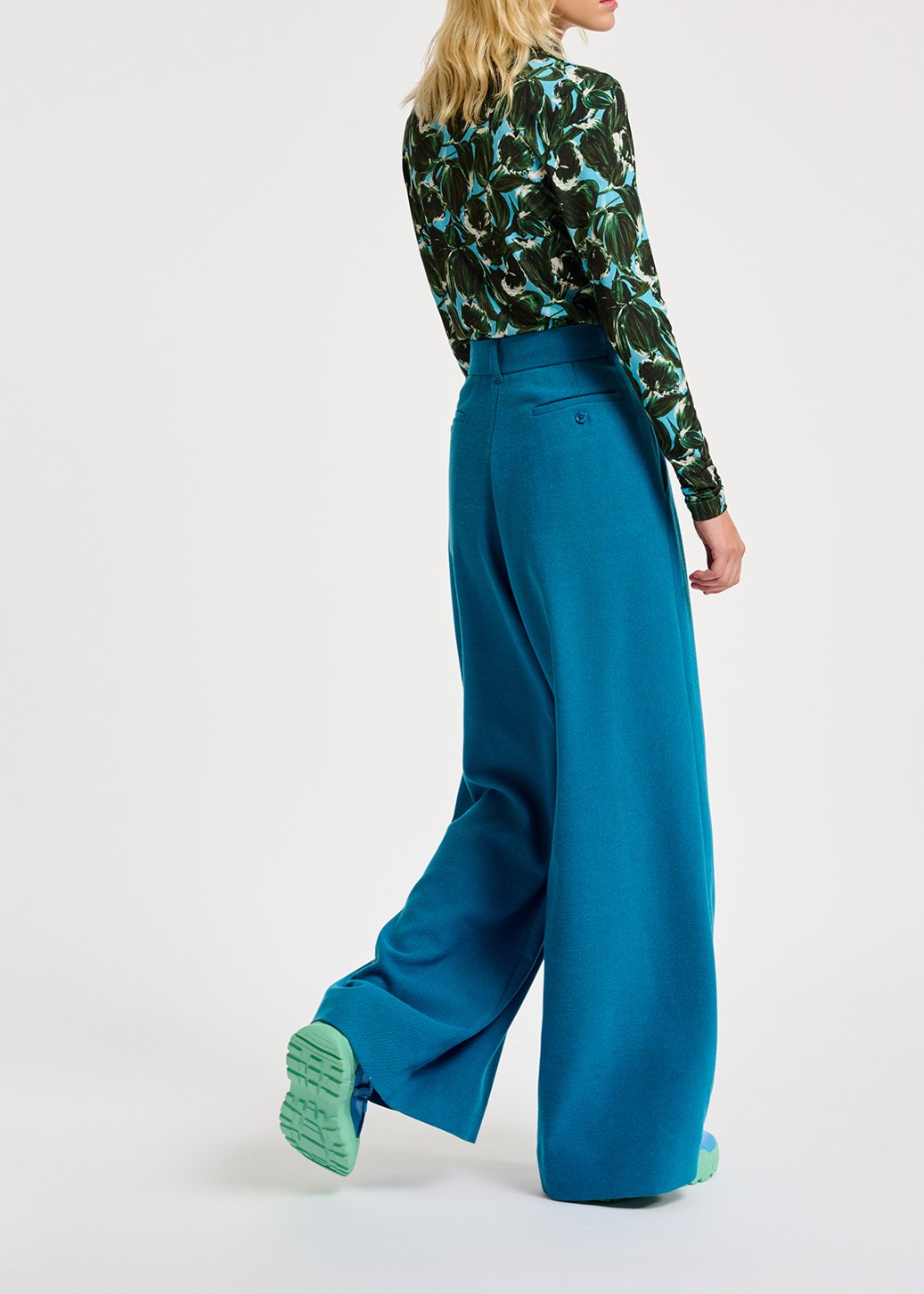 Blue and dark green leaf-print turtleneck top RE—SSENTIEL second-hand photo 5