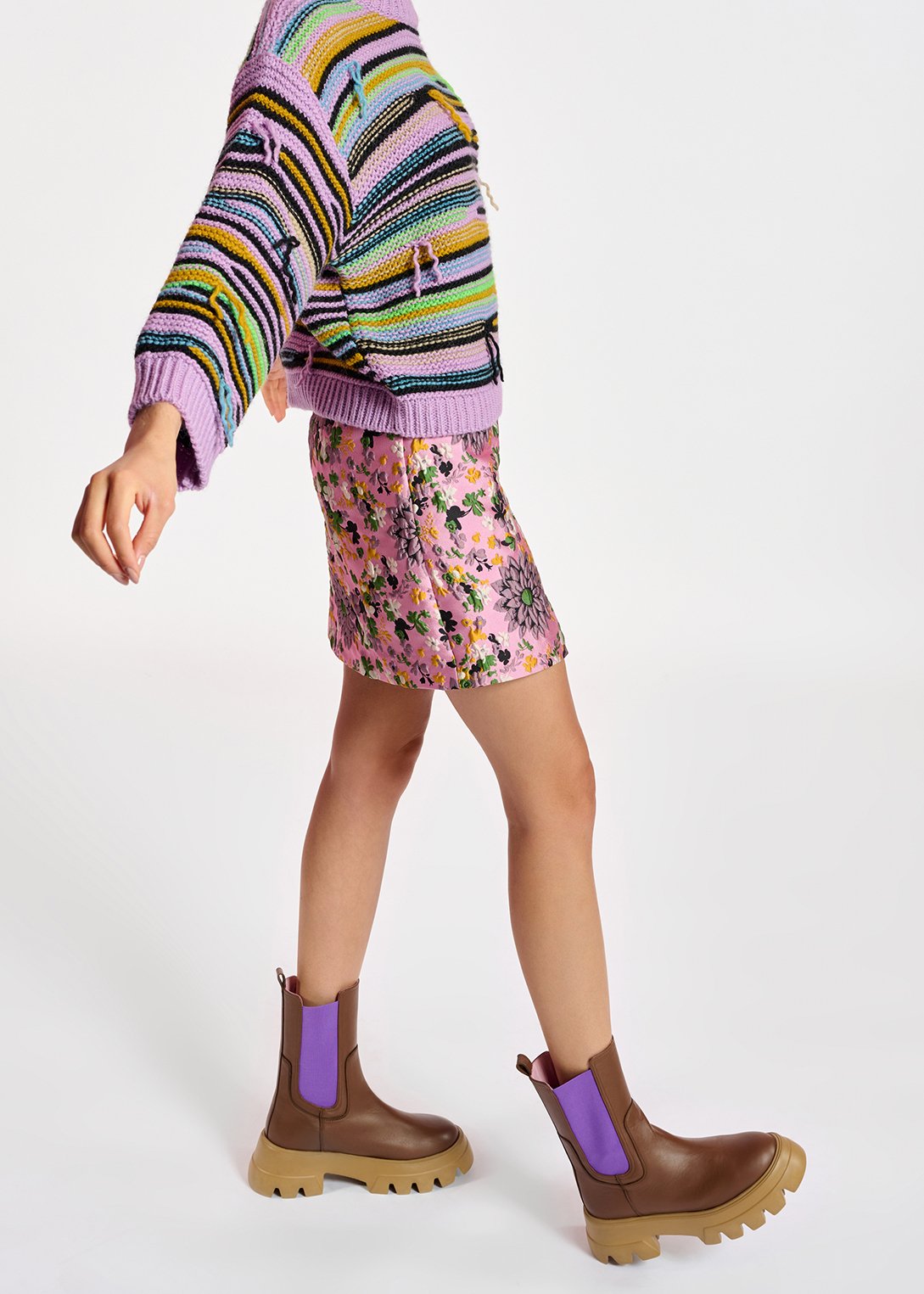 Roze minirok in bloemenjacquard RE—SSENTIEL tweedehands photo 8