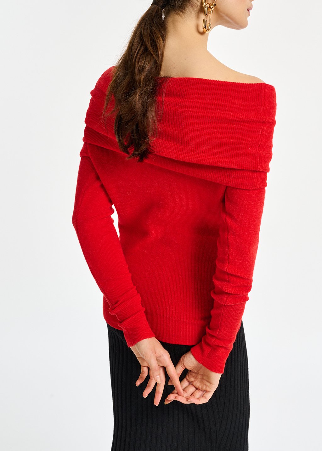 Pull en tricot rouge à  épaules nues RE—SSENTIEL seconde main photo 4