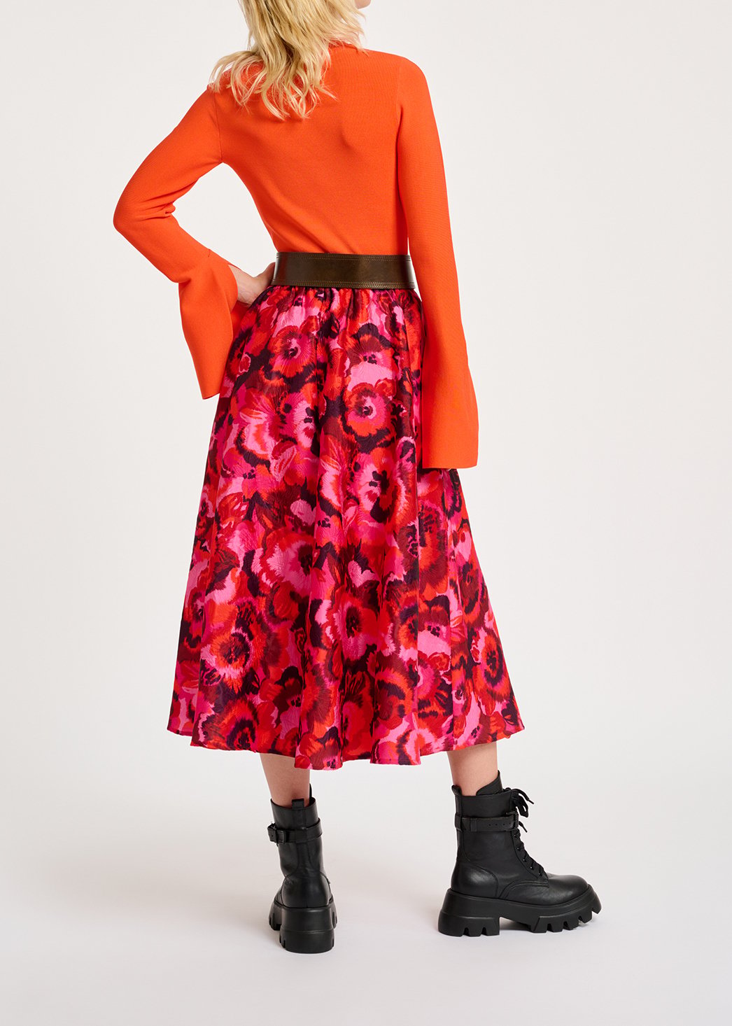 Pull orange ajusté aux manches en trompette RE—SSENTIEL seconde main photo 8