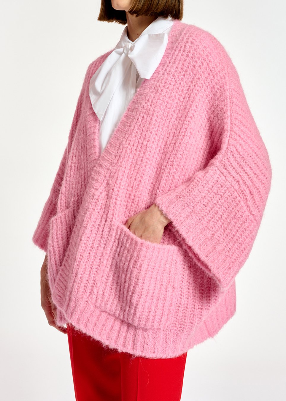 Roze cardigan met boxy snit RE—SSENTIEL tweedehands photo 4