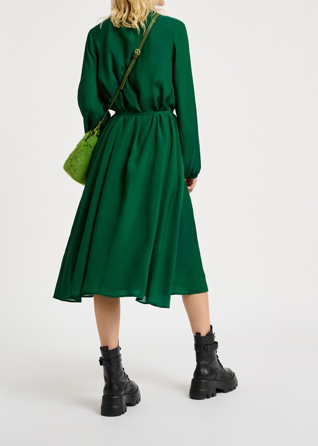 Donkergroene midi-jurk RE—SSENTIEL tweedehands photo 4