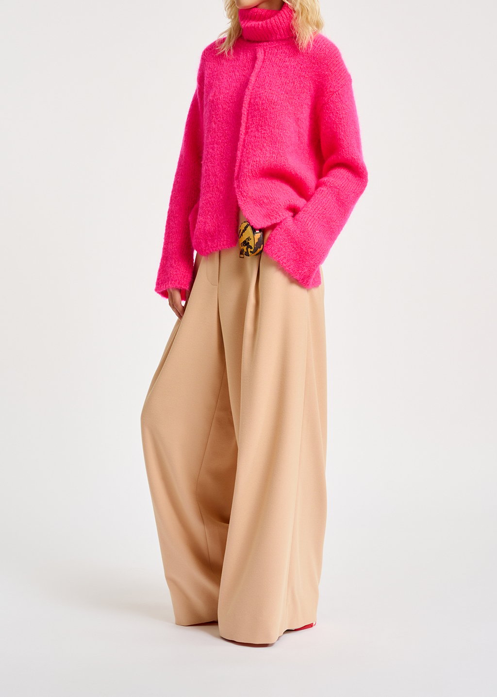 Pull à  col roulé en mohair mélangé rose néon RE—SSENTIEL seconde main photo 6