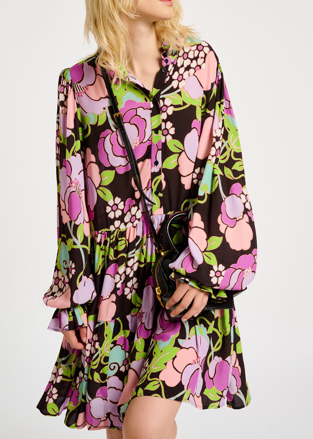 Zwarte midi-jurk met volants en bloemen RE—SSENTIEL tweedehands photo 7