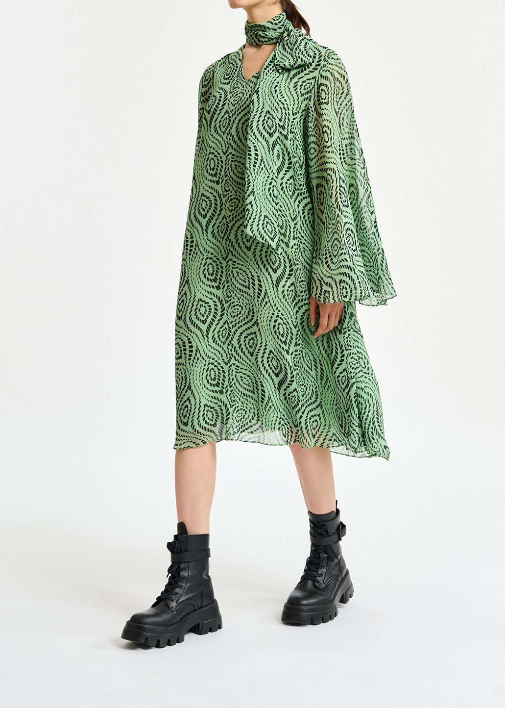 Mint green midi-length dress with geometric print RE—SSENTIEL second-hand photo 4