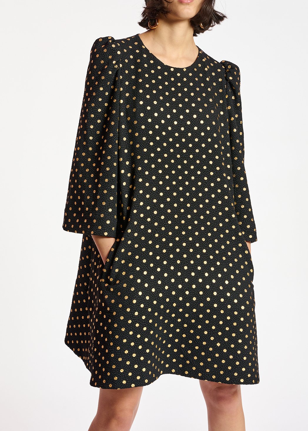 Mini-robe noire à  pois dorés et manches trompettes RE—SSENTIEL seconde main photo 3