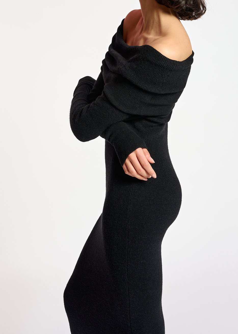 Robe en tricot noir à  épaules nues RE—SSENTIEL seconde main photo 7