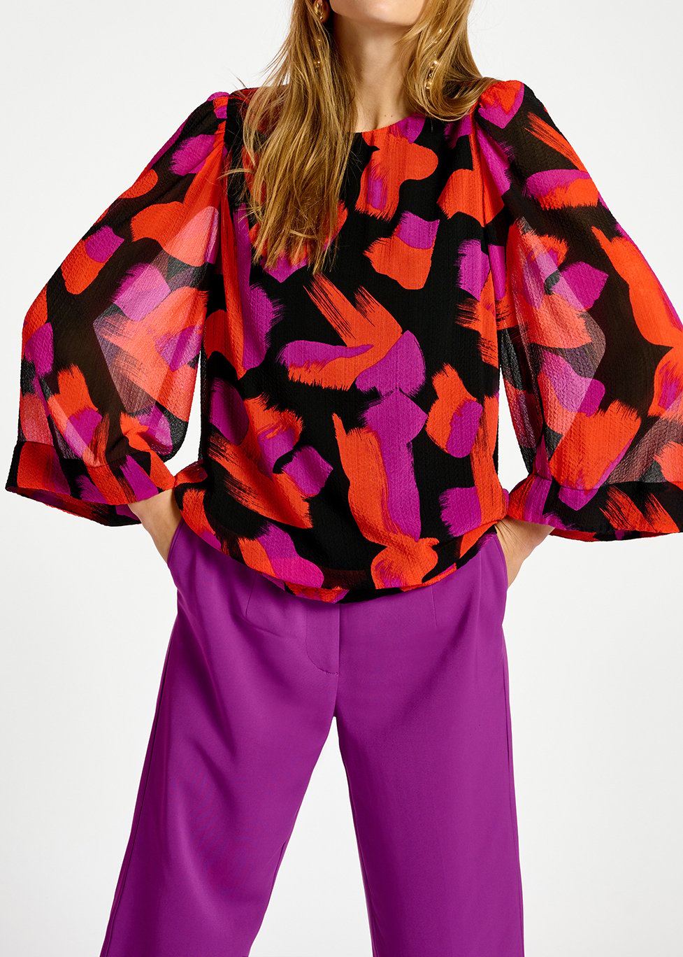 Black, orange and purple abstract-print top with puffed shoulders RE—SSENTIEL second-hand photo 6