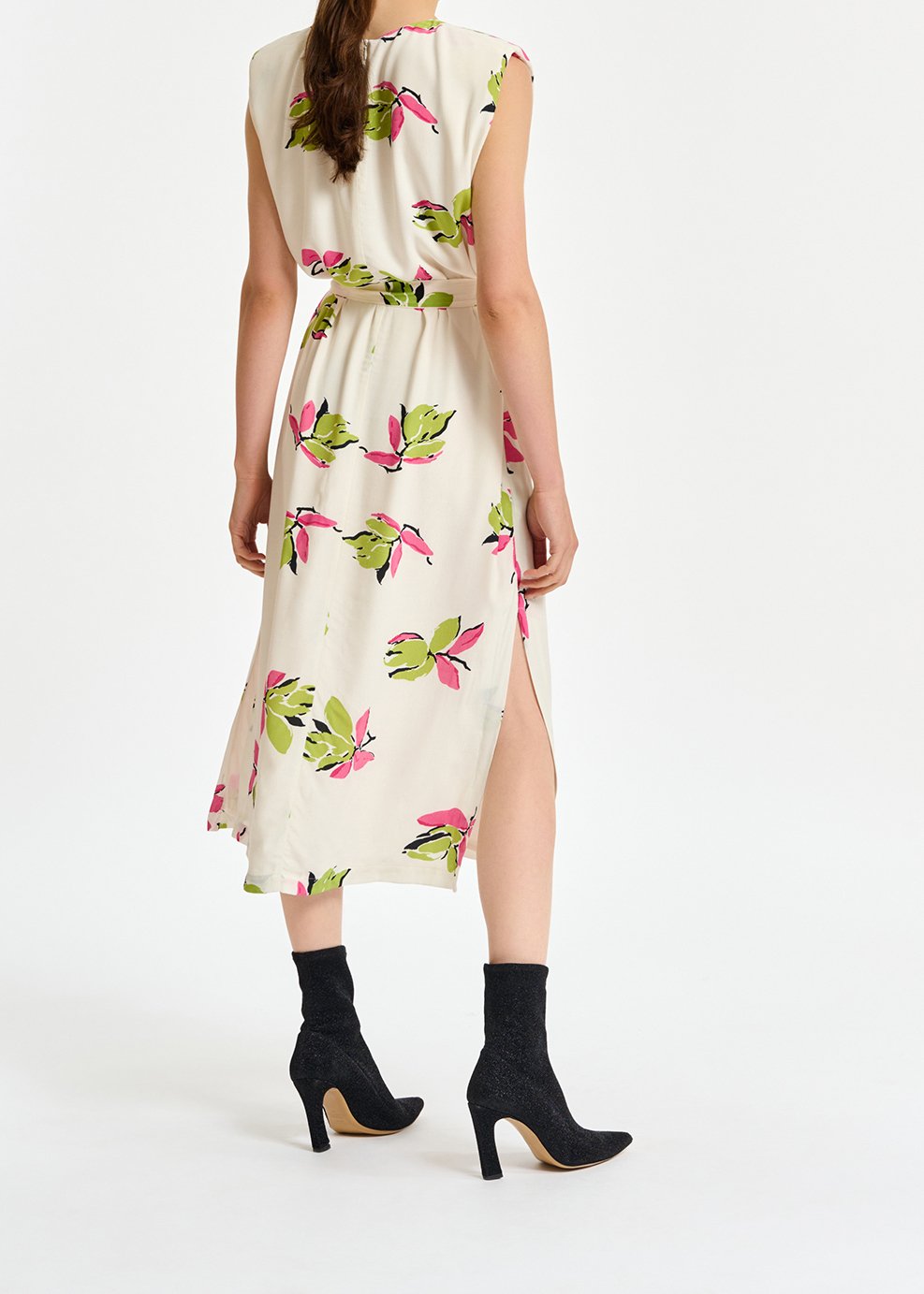 Robe midi blanc cassé à  fleurs avec épaulettes RE—SSENTIEL seconde main photo 4