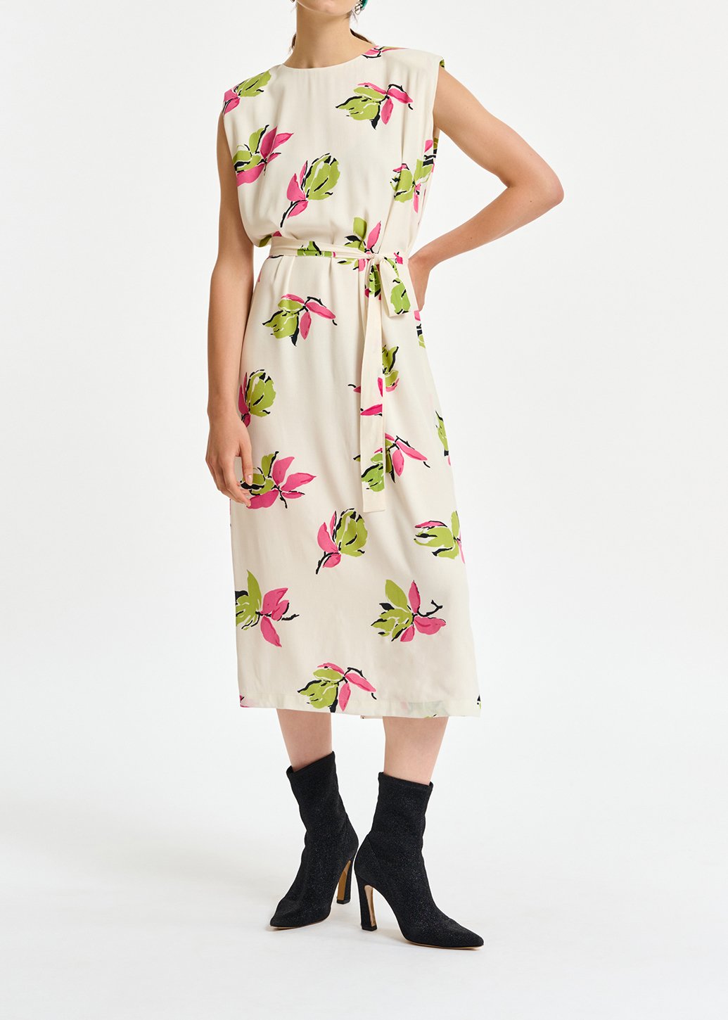 Robe midi blanc cassé à  fleurs avec épaulettes RE—SSENTIEL seconde main photo 7