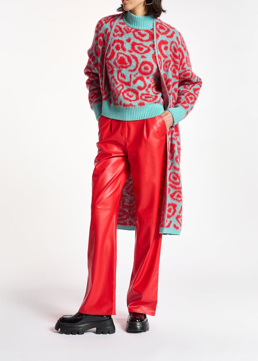Cardigan à  imprimé léopard bleu et rouge RE—SSENTIEL seconde main photo 6