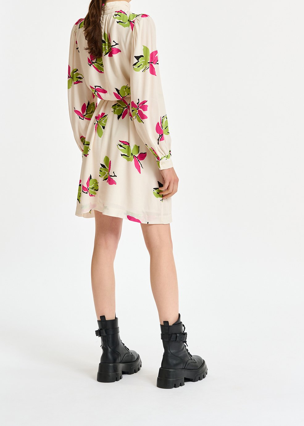Gebroken witte mini-jurk met bloemenprint RE—SSENTIEL tweedehands photo 7