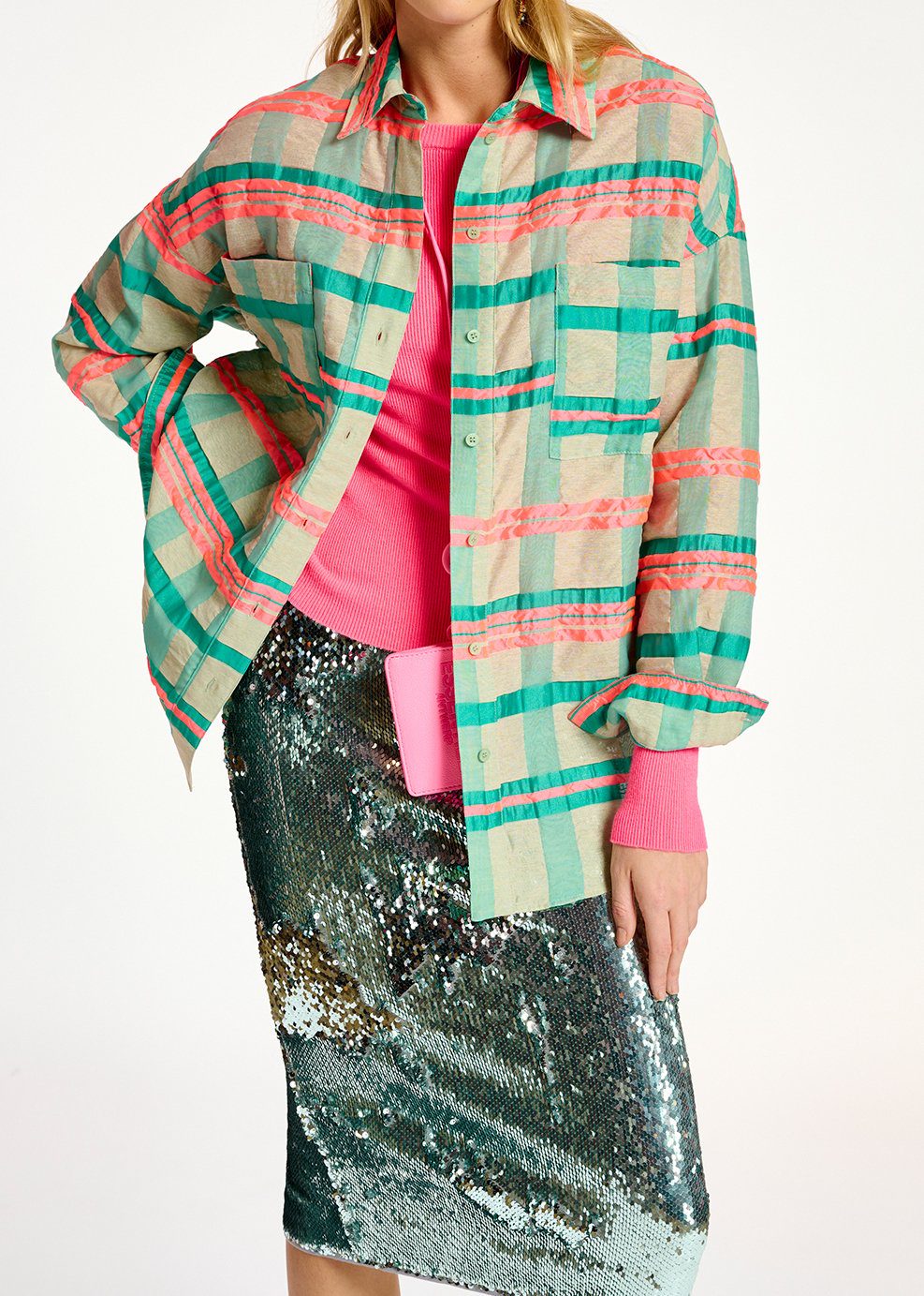 Oversized hemd met lichtblauw, turquoise en neonroze ruitjesmotief RE—SSENTIEL tweedehands photo 3