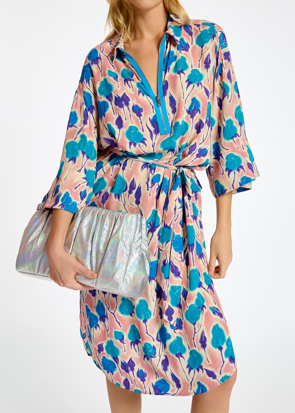 Midi-jurk met lichtroze, blauwe en paarse bloemenprint RE—SSENTIEL tweedehands photo 5