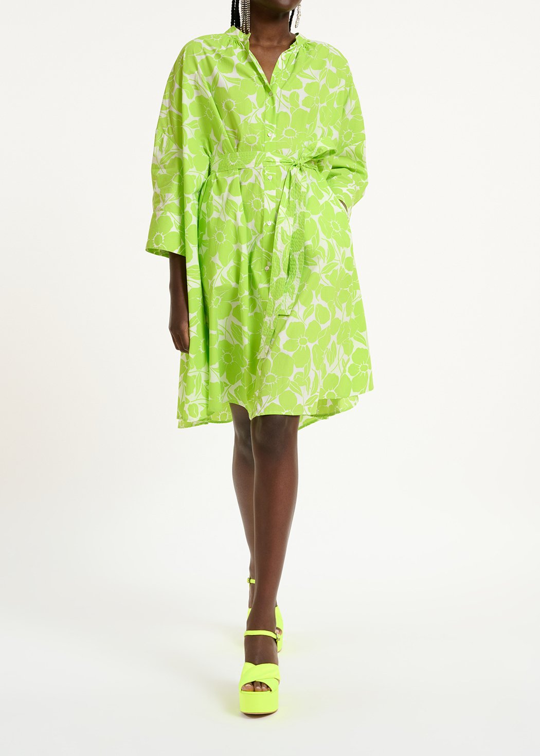 White and lime green floral print cotton knee-length shirt dress RE—SSENTIEL second-hand photo 3