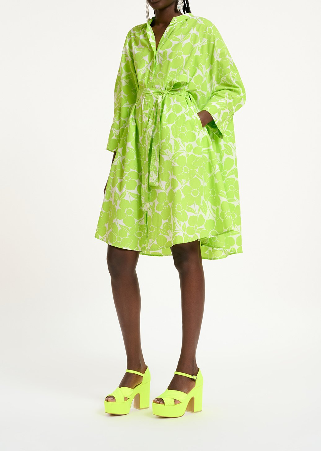 White and lime green floral print cotton knee-length shirt dress RE—SSENTIEL second-hand photo 6