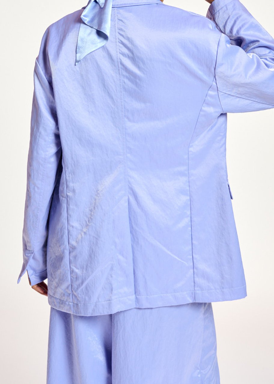 Blazer droit en satin bleu clair RE—SSENTIEL seconde main photo 6