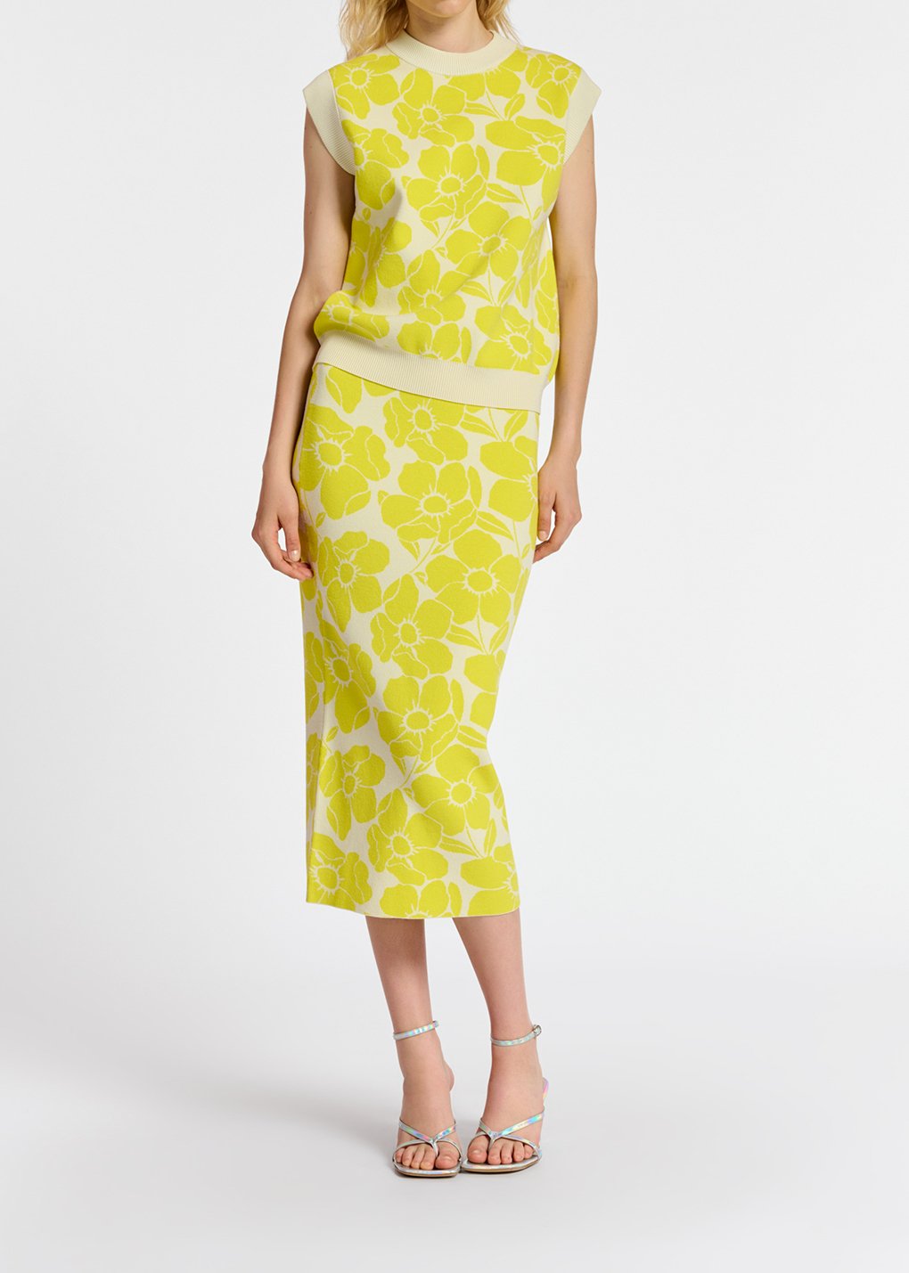 Jupe fourreau en tricot jacquard à  fleurs blanc cassé et jaune RE—SSENTIEL seconde main photo 7