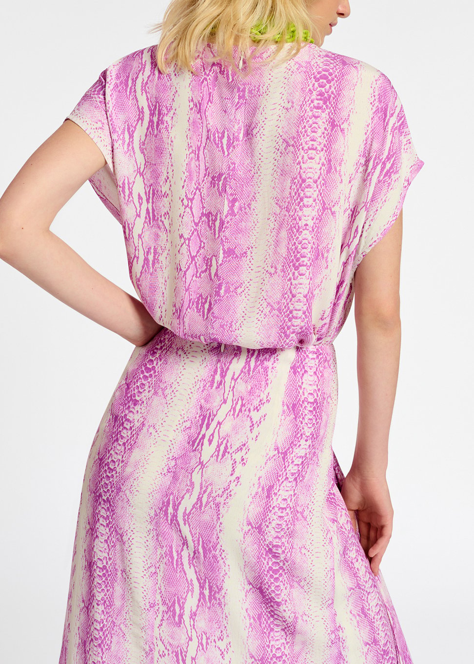 Midirok met wit en paarse slangenprint RE—SSENTIEL tweedehands photo 6