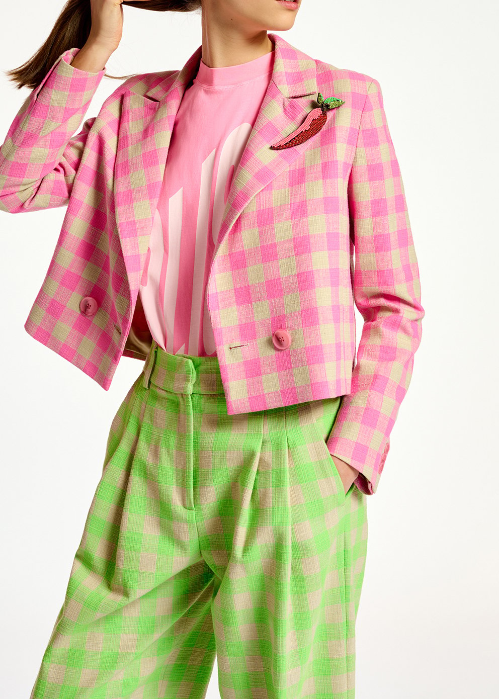 Korte roze blazer met ruitjes RE—SSENTIEL tweedehands photo 3