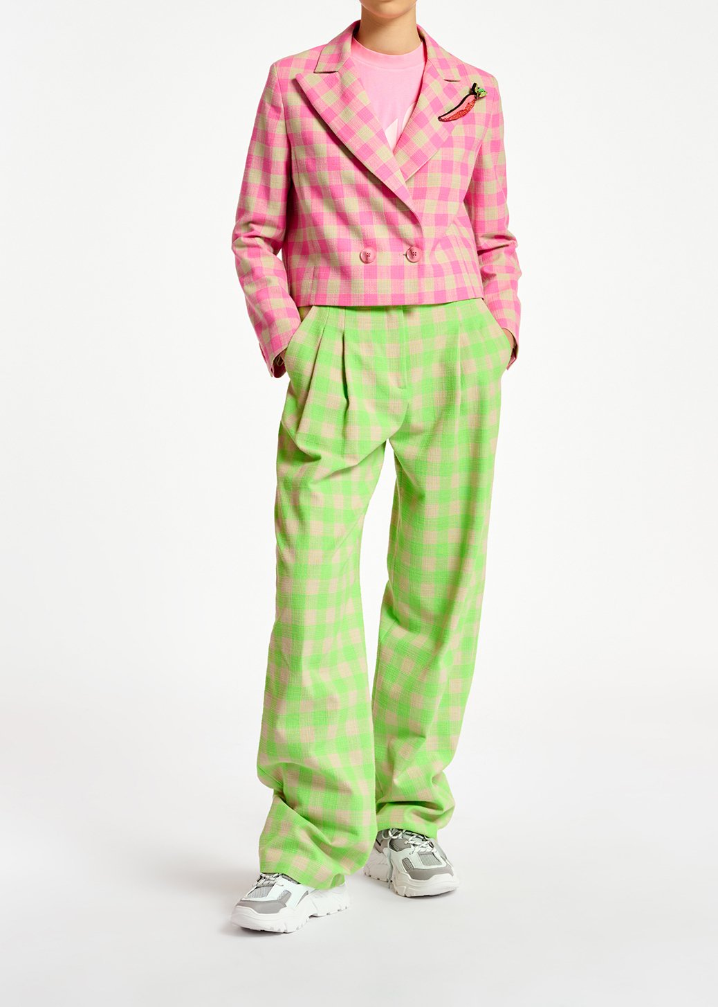 Korte roze blazer met ruitjes RE—SSENTIEL tweedehands photo 4