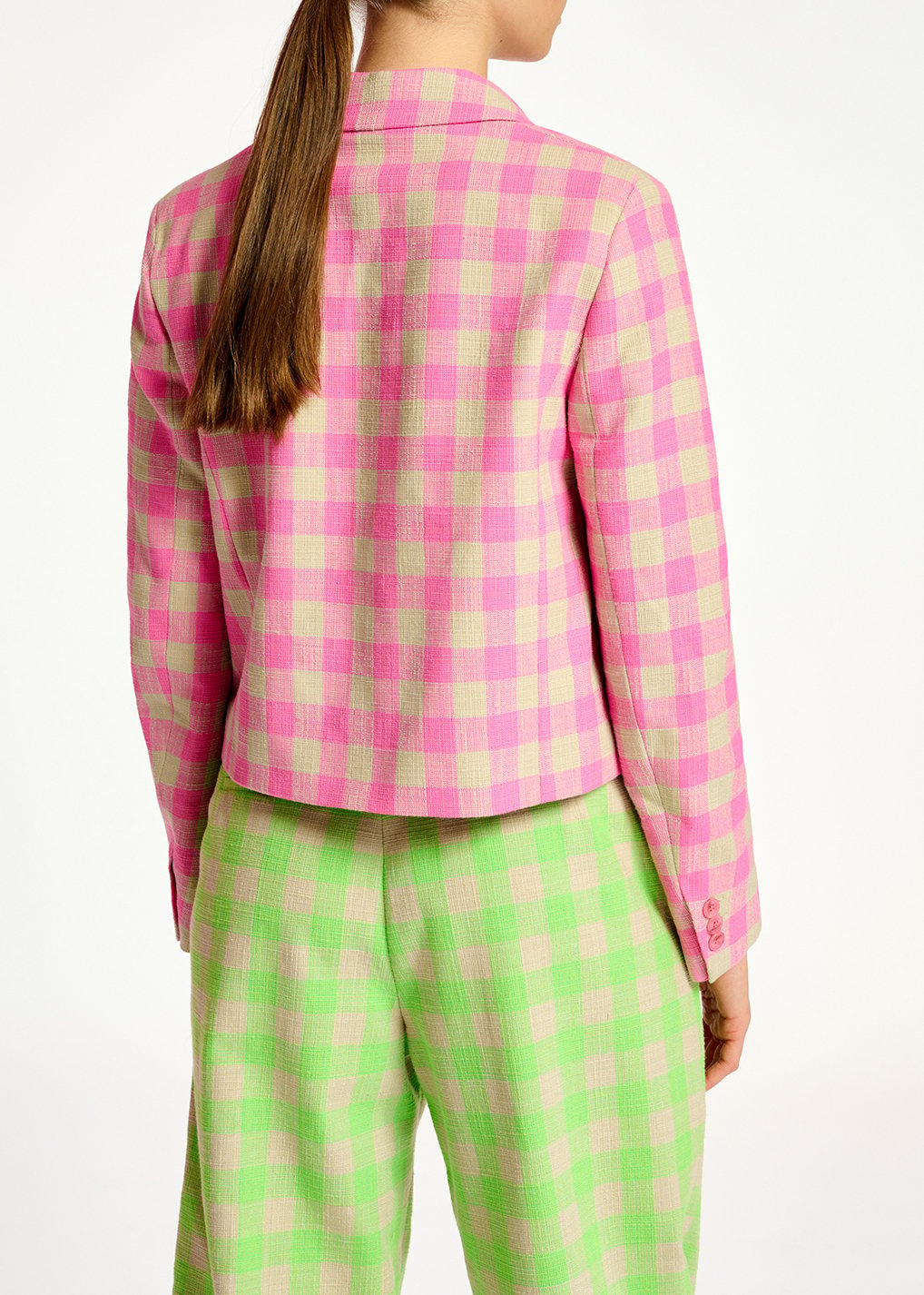 Korte roze blazer met ruitjes RE—SSENTIEL tweedehands photo 5