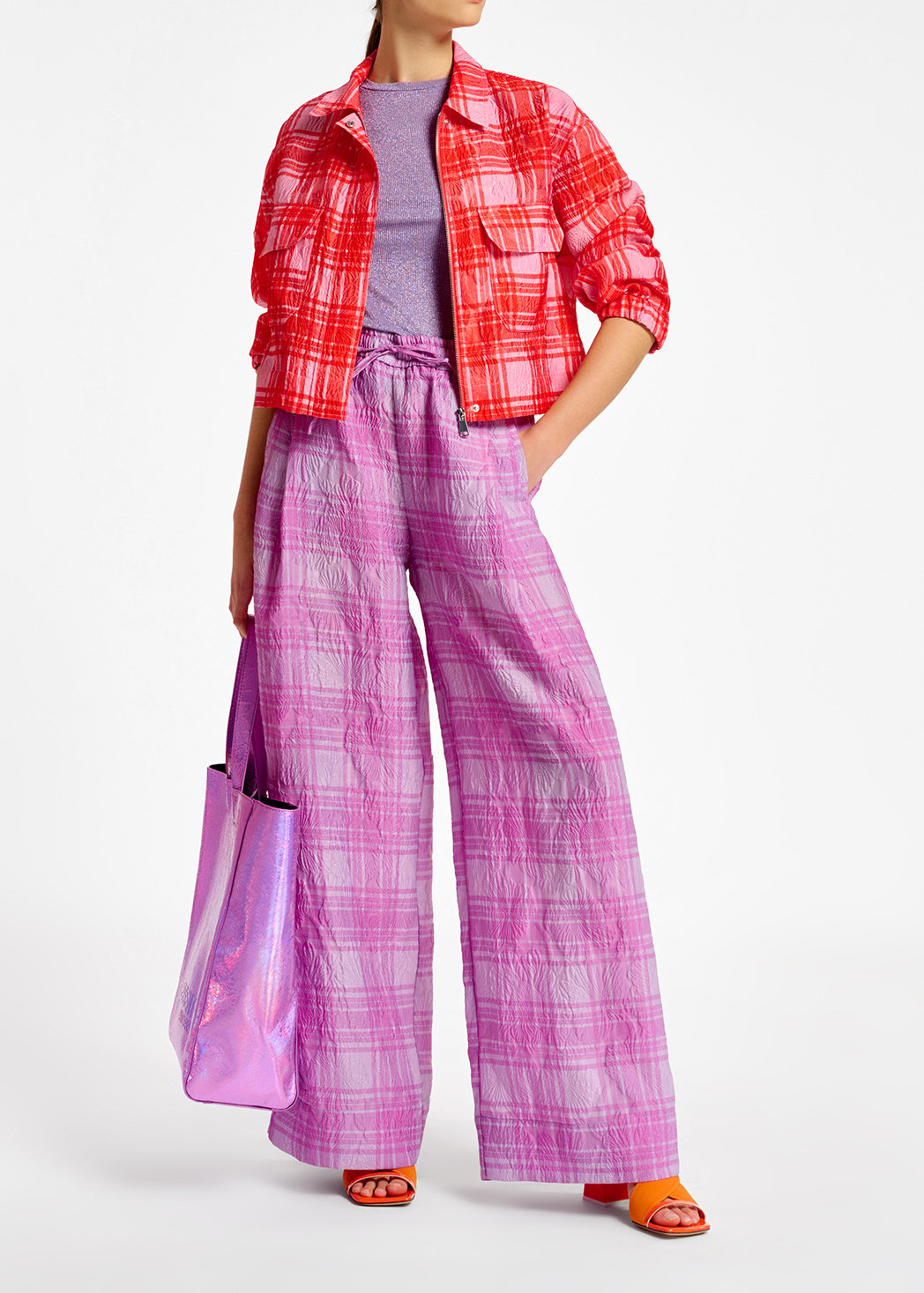 Wijde broek met lila en paars ruitjesmotief RE—SSENTIEL tweedehands photo 8